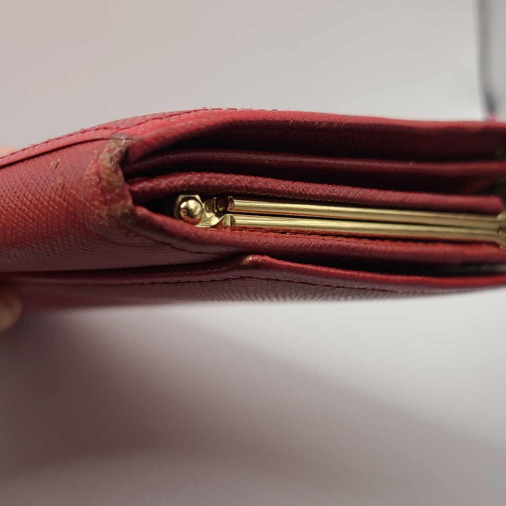 Authenticated Burberry Red Long Wallet - Picture 9 of 13